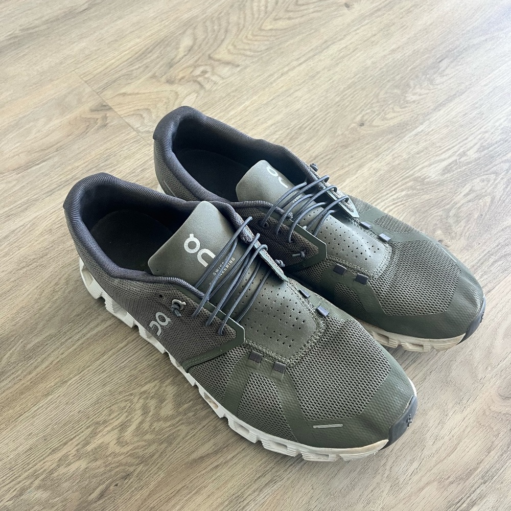 On Running Men's Cloud 5 Shoes